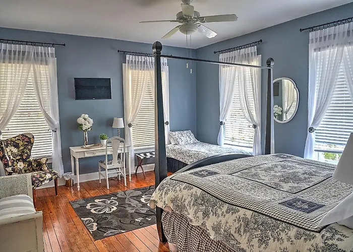 Open Gates Bed & Breakfast
